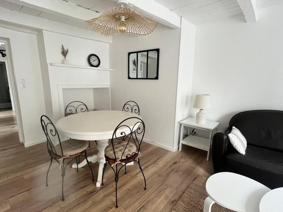 Maison Cosy 4 Personnes Tinténiac Exterior foto